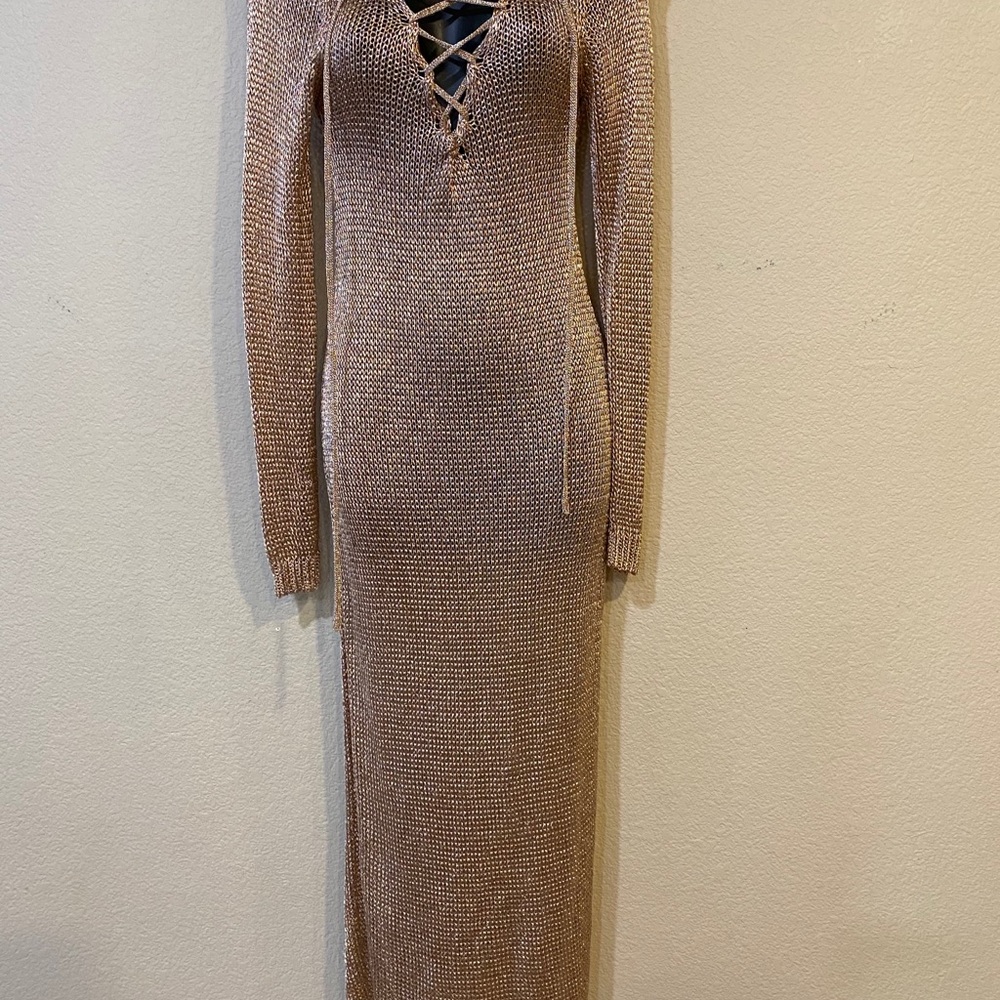 Dress - Picture 2 of 2